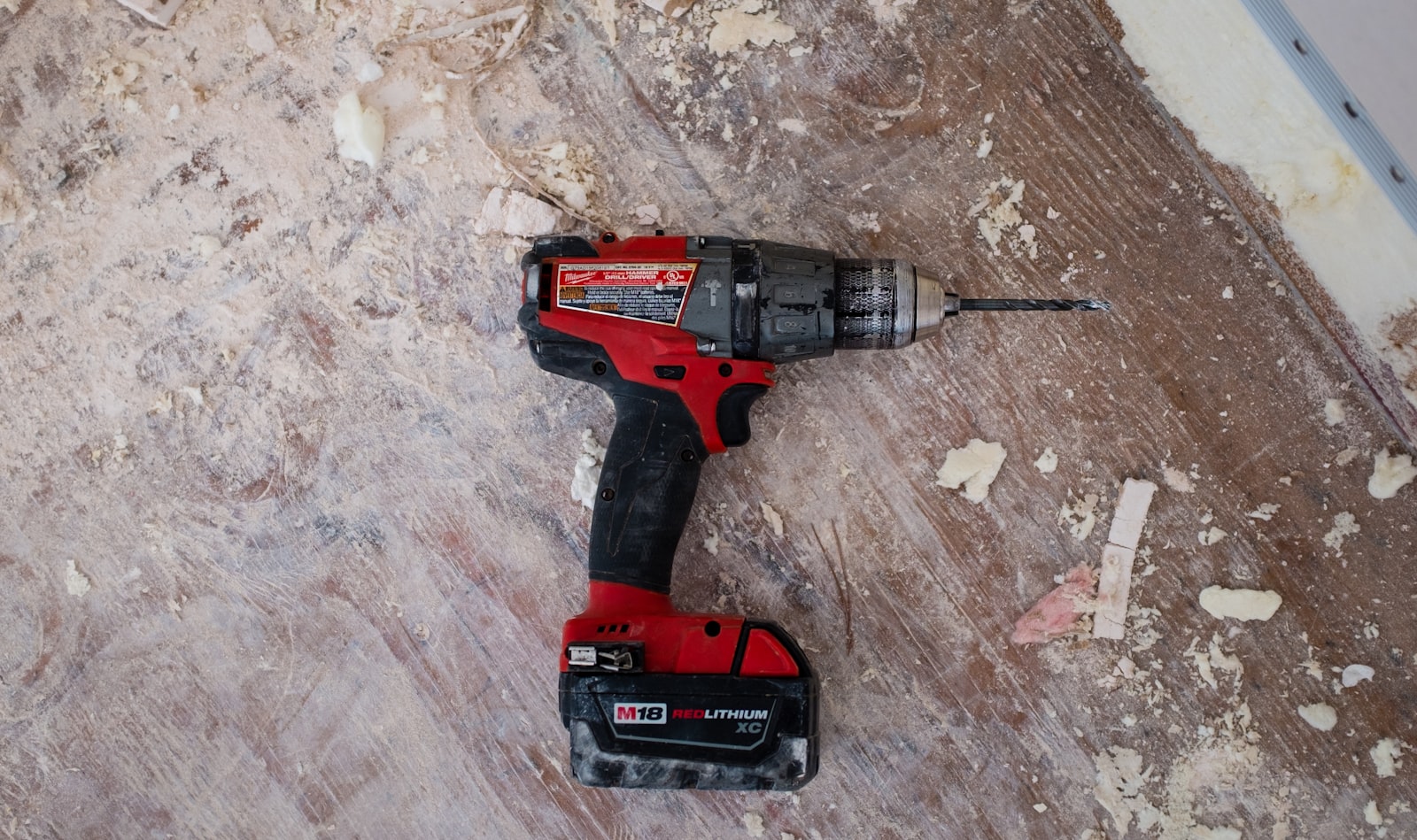 Professional hand tools for maintenance work